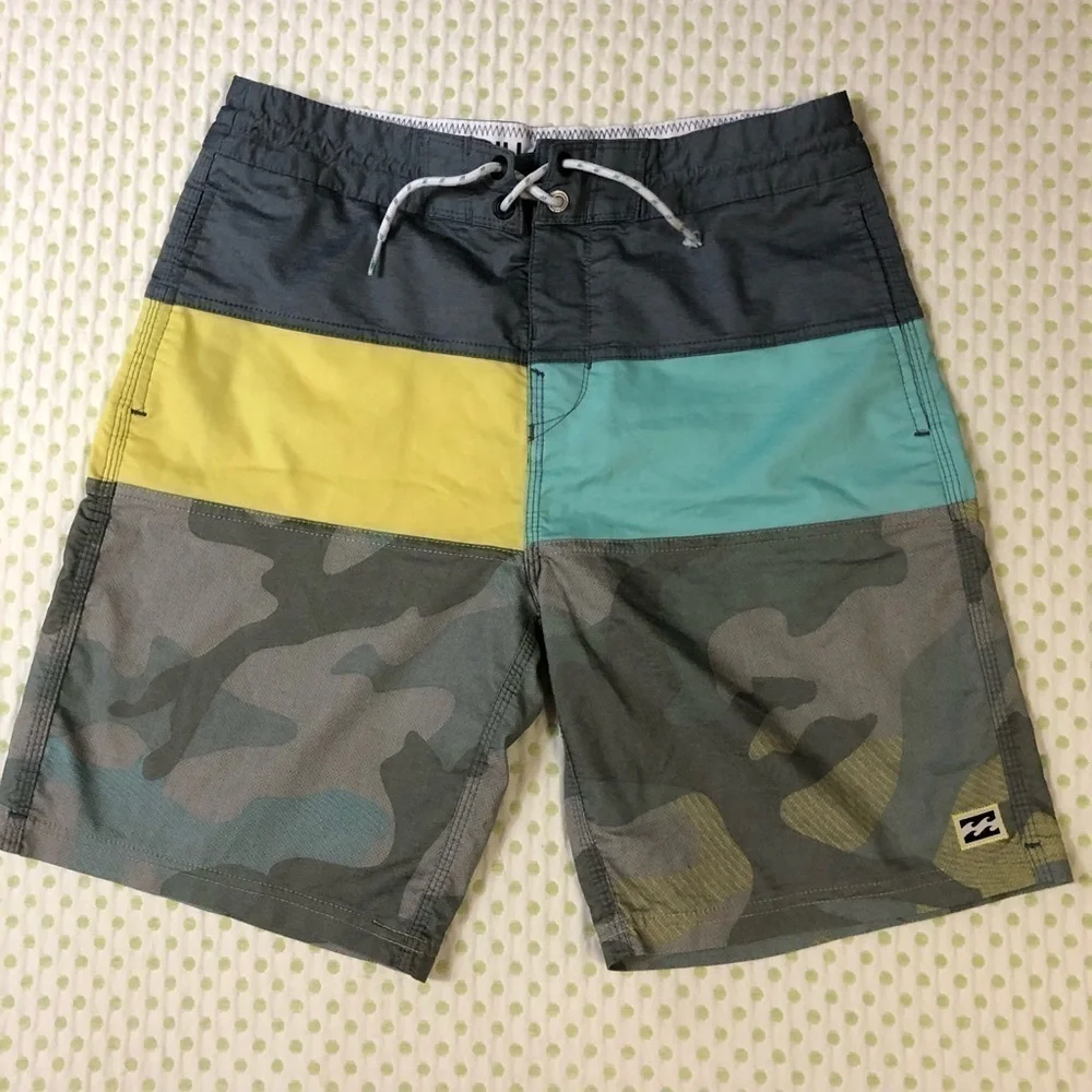 BILLABONG MENS SWIM TRUNKS SIZE 27 CAMO/YELLOW